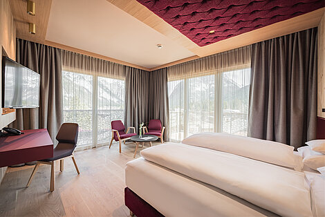 Komfortable Zimmer & Suiten im Hotel Kristall in Tirol