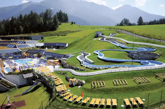 Wasserrutschen-Olympia-Sport--und-Kongresszentrum.jpg