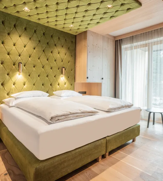 5_Doppelzimmer_Alpine_Klarheit.jpg